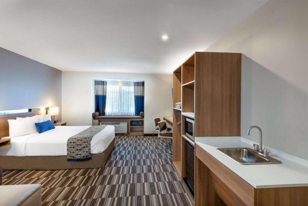 Room image 3